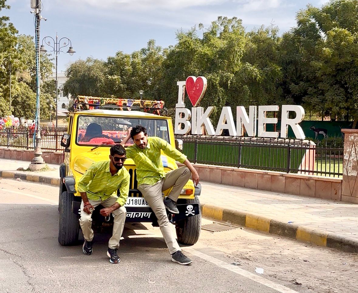 Rajasthanी मूवी मौखाण वाहिनी-2 की थीम गाड़ी ने किया बीकानेर भ्रमण