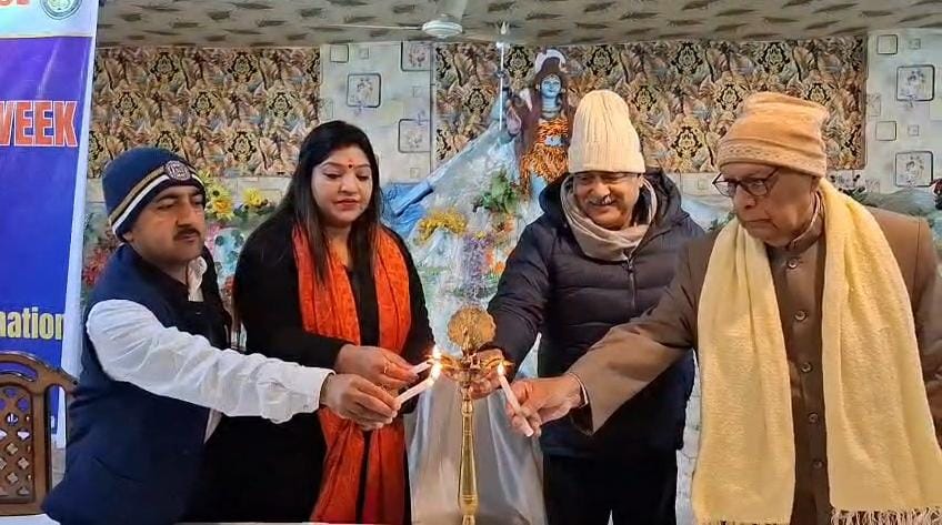 फार्मासिस्ट सप्ताह के समापन पर जुटे अतिथि फार्मासिस्ट सप्ताह के समापन पर जुटे अतिथि