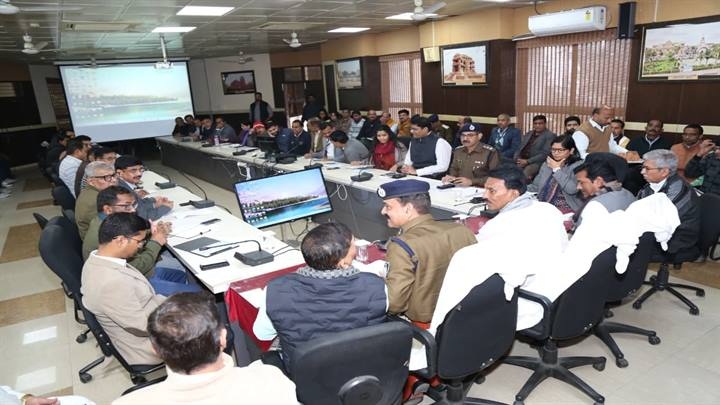 कलेक्टर की अध्यक्षता में टीएल बैठक