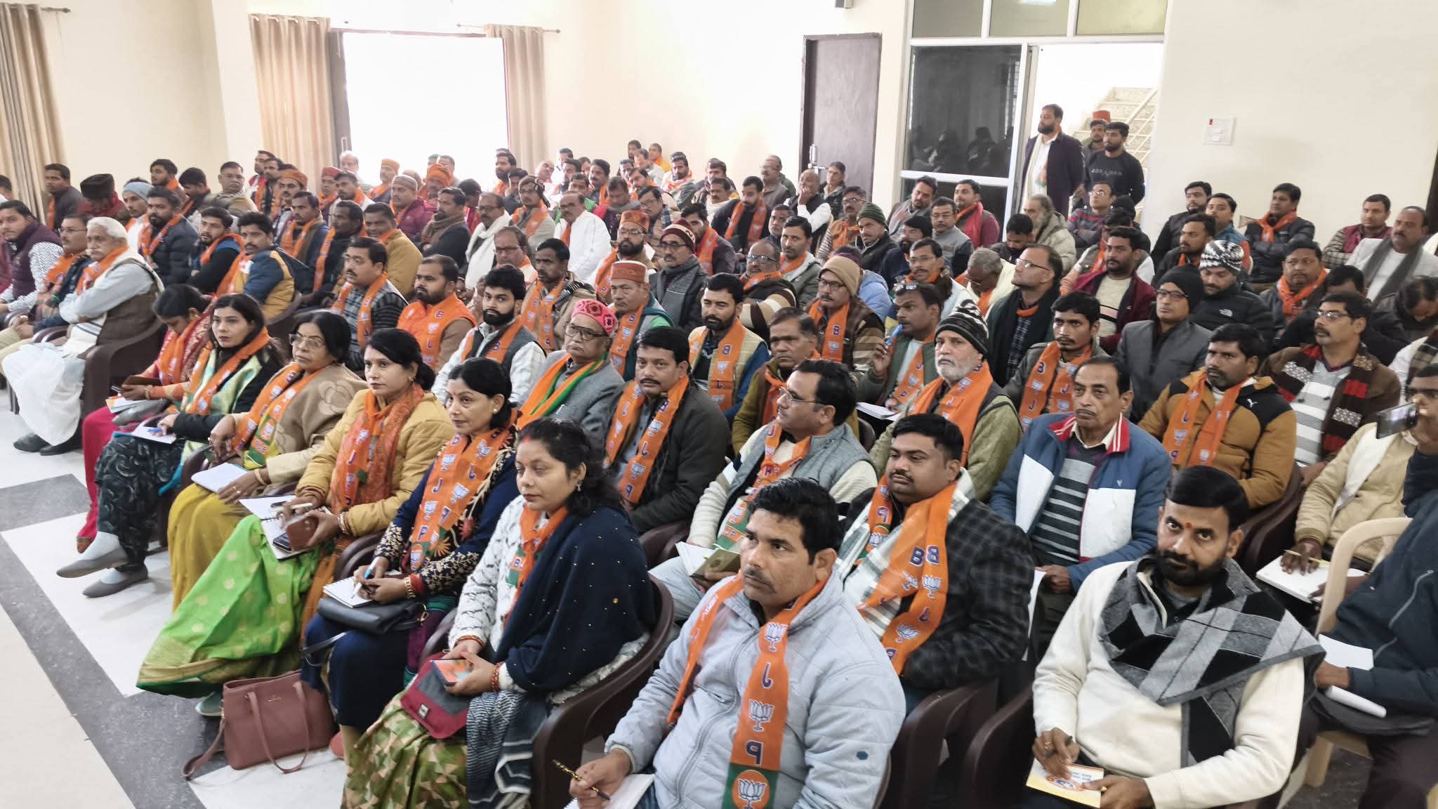 कार्यशाला में मौजूद भाजपा कार्यकर्ता