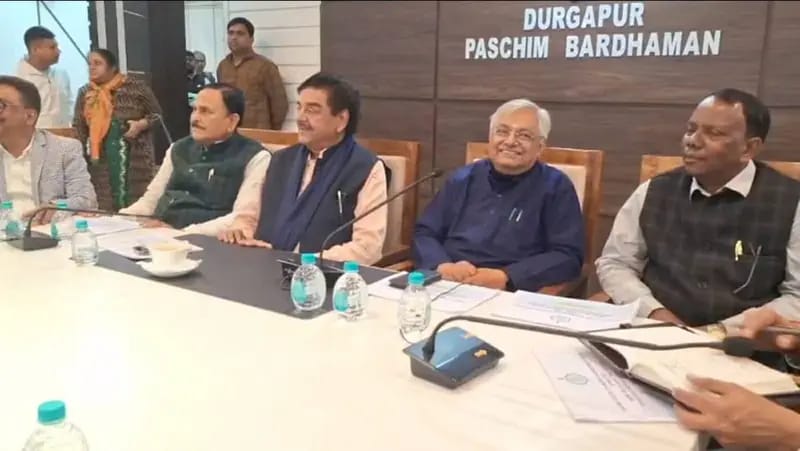 दुर्गापुर एसडीओ कार्यालय के सभागार में उच्च स्तरीय बैठक दुर्गापुर एसडीओ कार्यालय के सभागार में उच्च स्तरीय बैठक