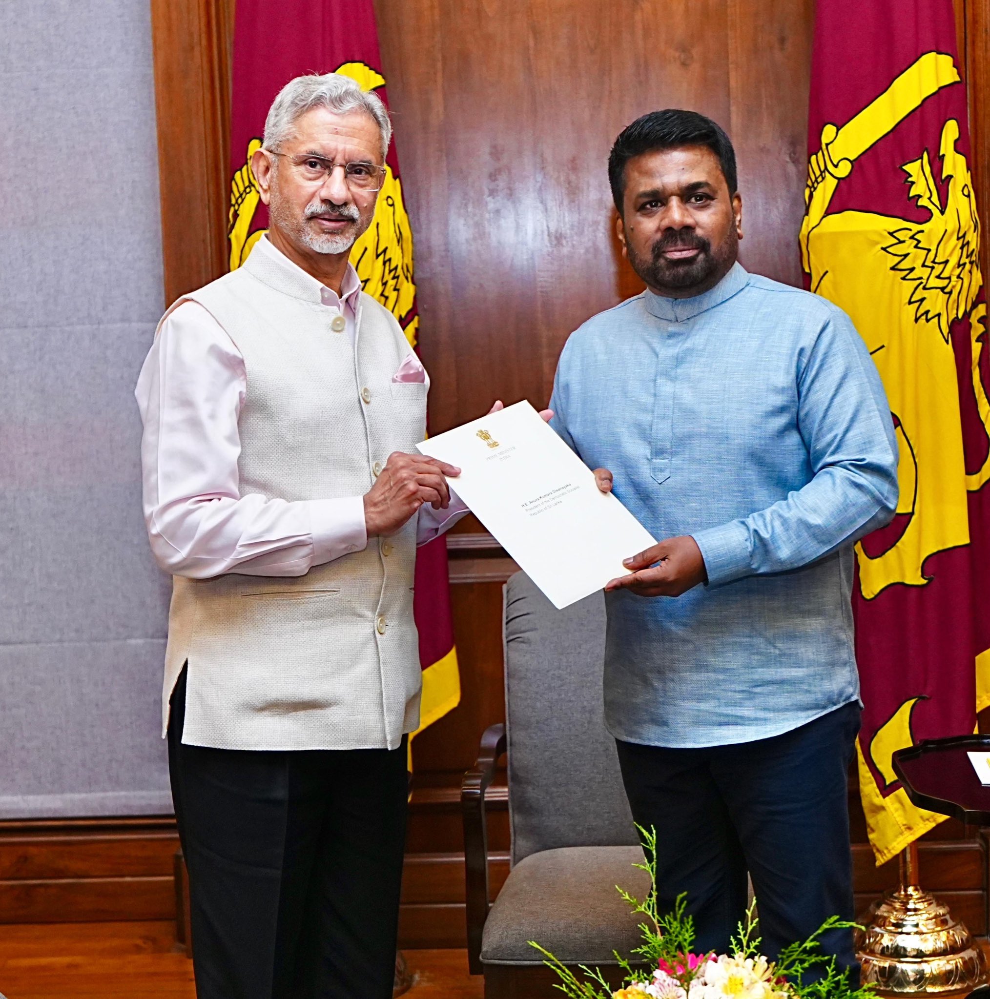 श्रीलंका के President को शुभकामना संदेश देते विदेश मंत्री