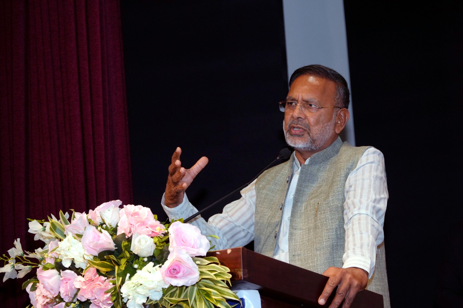 राज्य सरकार की नीतियों से प्रदेश का ऊर्जा क्षेत्र तेजी से आगे बढ़ा:ऊर्जा मंत्री हीरालाल नागर