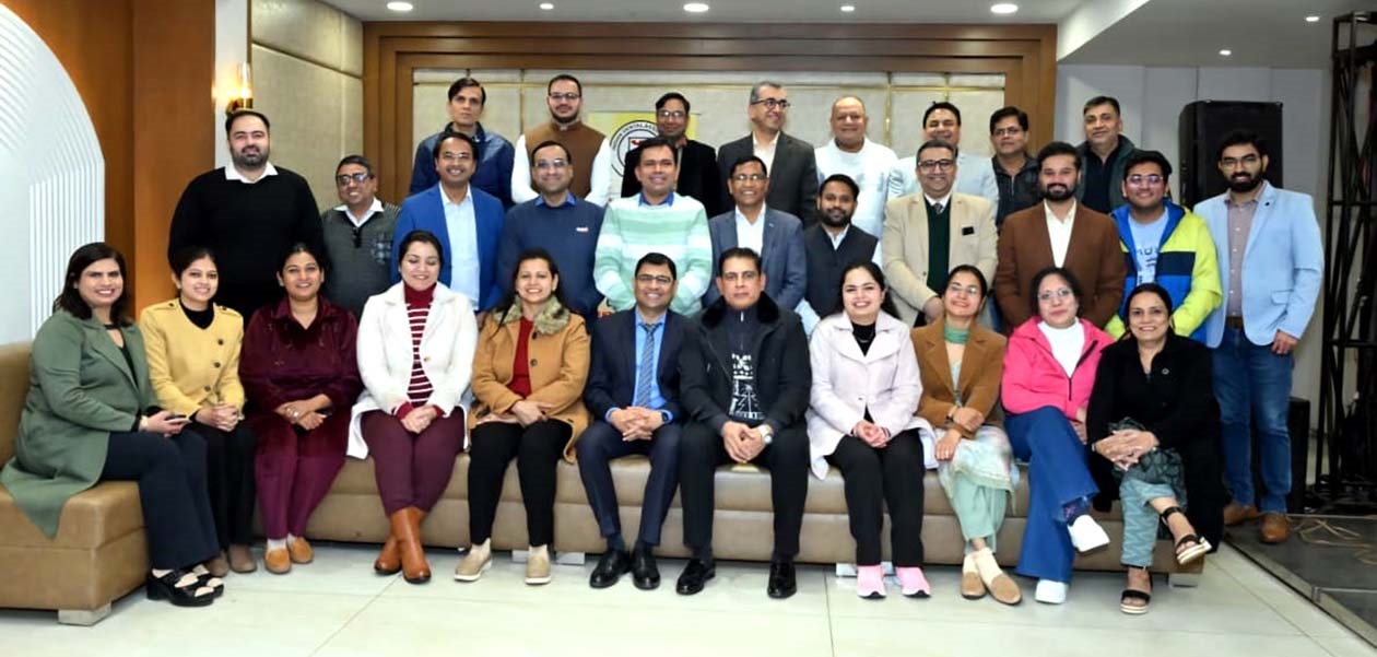 सेमिनार में उपस्थित एसोसिएशन के अध्यक्ष डॉ. दीपक नागपाल, मुख्य वक्ता वरिष्ठ दंत चिकित्सक डॉ. राकेश सिंगला एवं एसोसिएशन के पदाधिकारी एवं चिकित्सकगण। सेमिनार में उपस्थित एसोसिएशन के अध्यक्ष डॉ. दीपक नागपाल, मुख्य वक्ता वरिष्ठ दंत चिकित्सक डॉ. राकेश सिंगला एवं एसोसिएशन के पदाधिकारी एवं चिकित्सकगण।