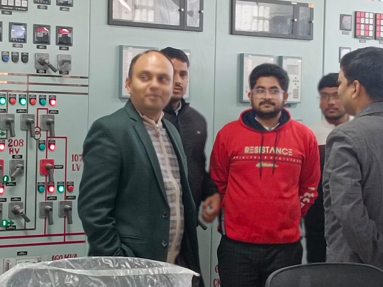 जिलाधिकारी द्वारा ताजपुर अंचल में निर्माणाधीन परियोजनाओं का निरीक्षण