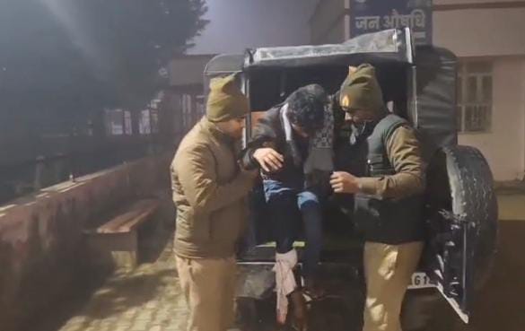 मुठभेड़ में गोली से घायल गौतस्कर का छाया चित्र मुठभेड़ में गोली से घायल गौतस्कर का छाया चित्र