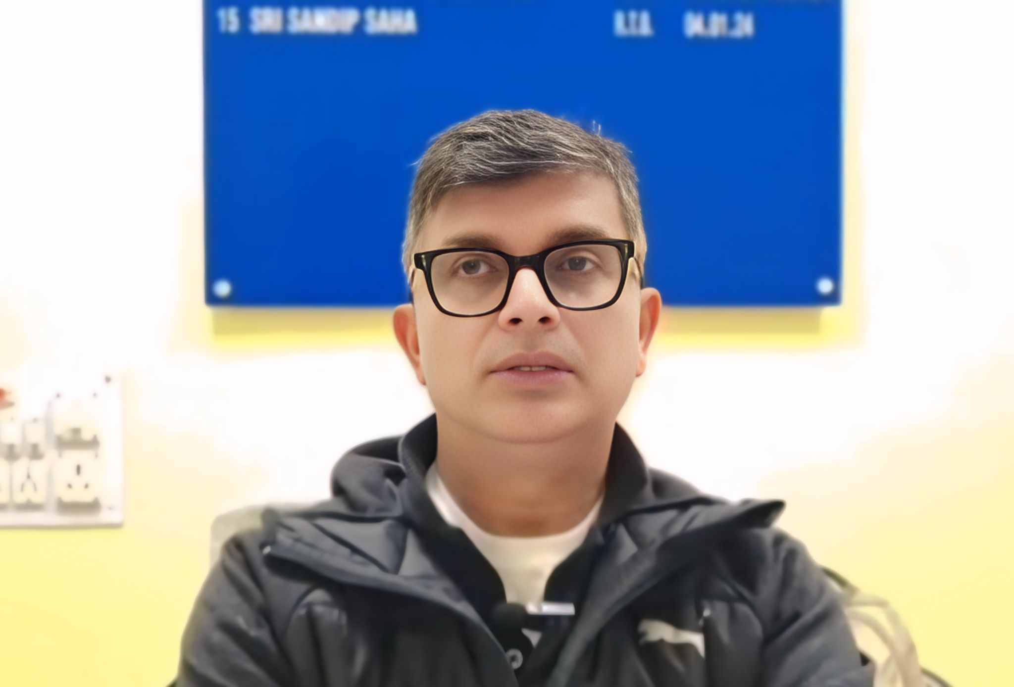 जिला परिवाहन अधिकारी संदीप साहा