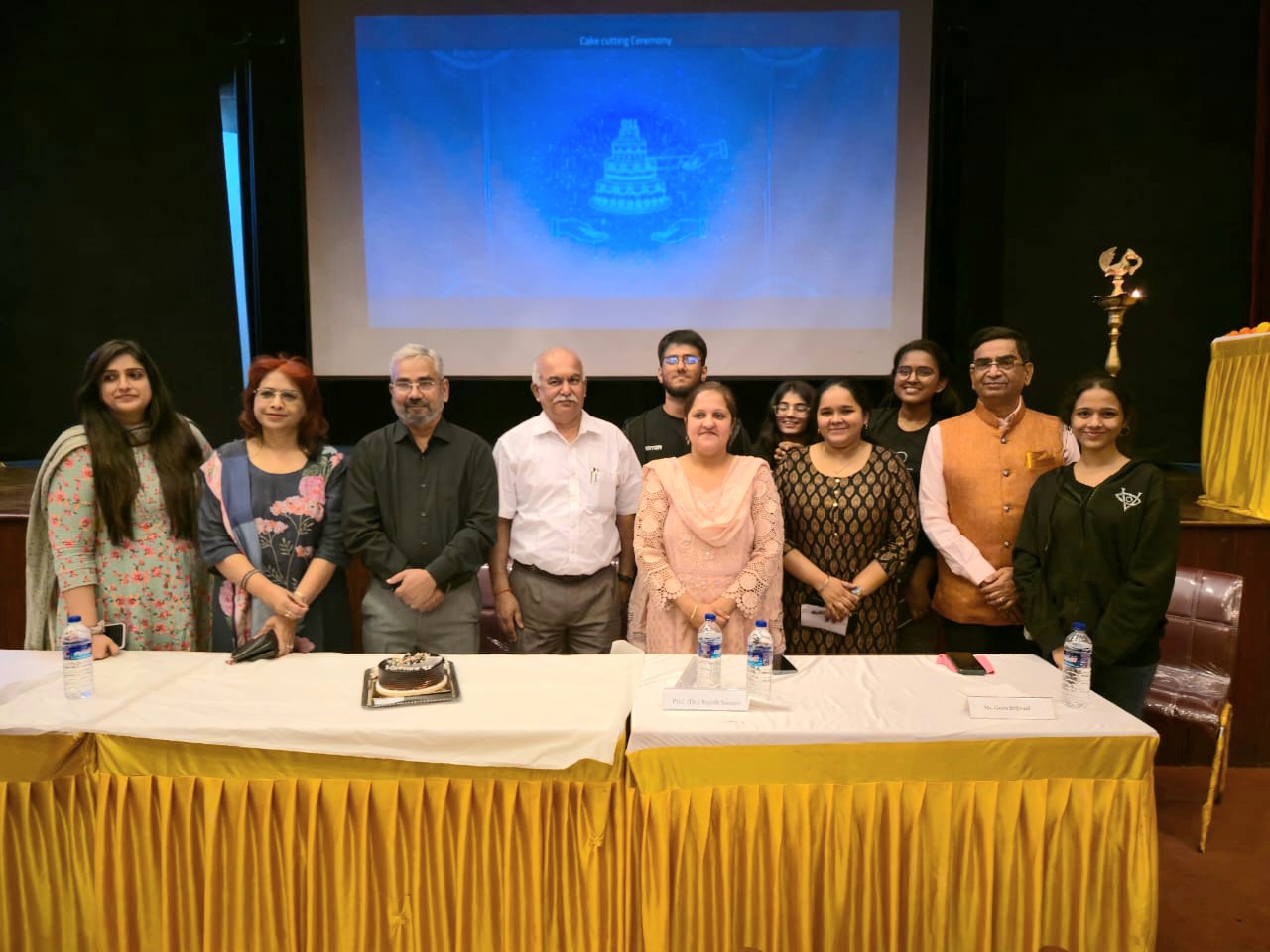 आयोजन के दौरान अतिथि. आयोजन के दौरान अतिथि.