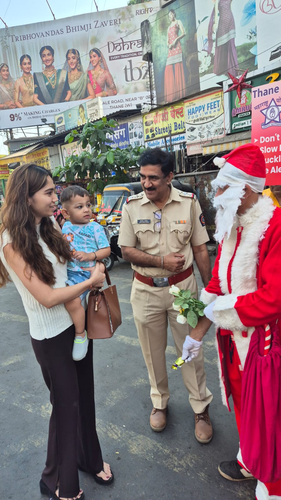 Traffic sefty massage santa claus smile