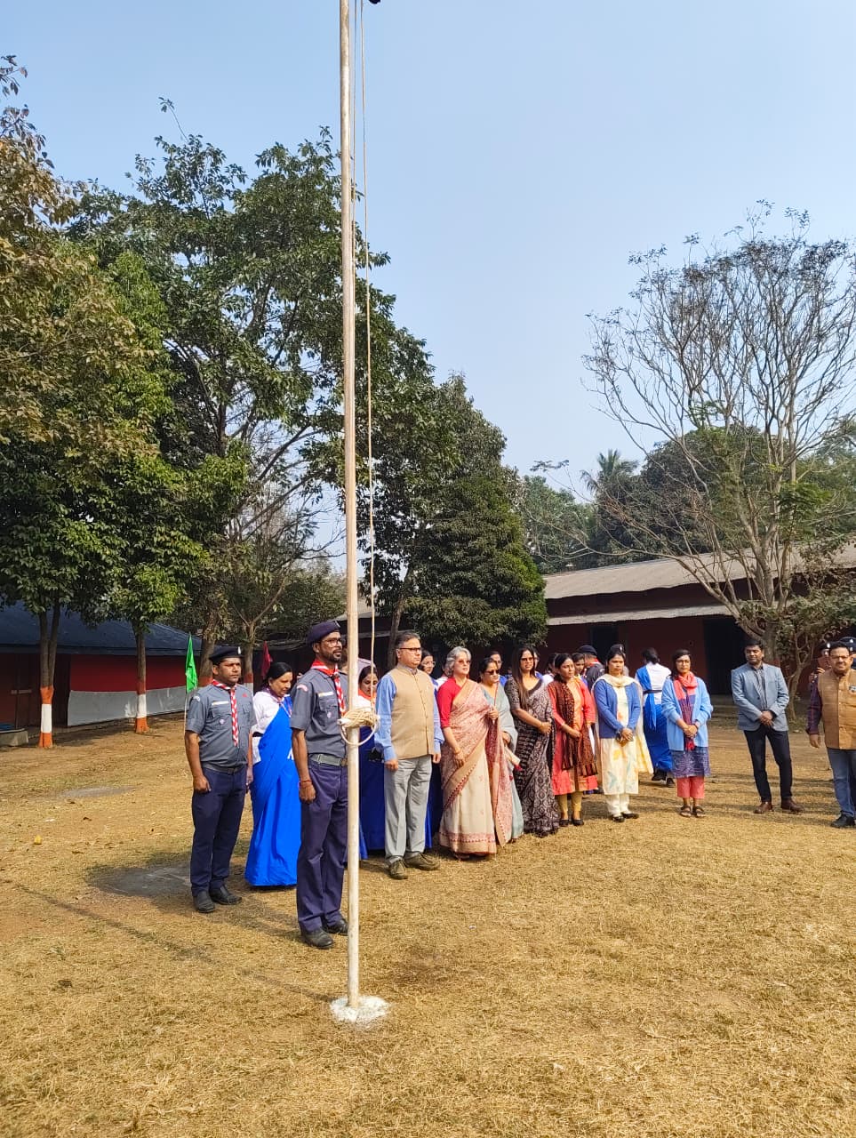 खड़गपुर में दक्षिण-पूर्व रेलवे के 22वें जिला स्काउट्स एवं गाइड्स शिविर का डीआरएम ललित मोहन पांडेय ने विधिवत उद्घाटन