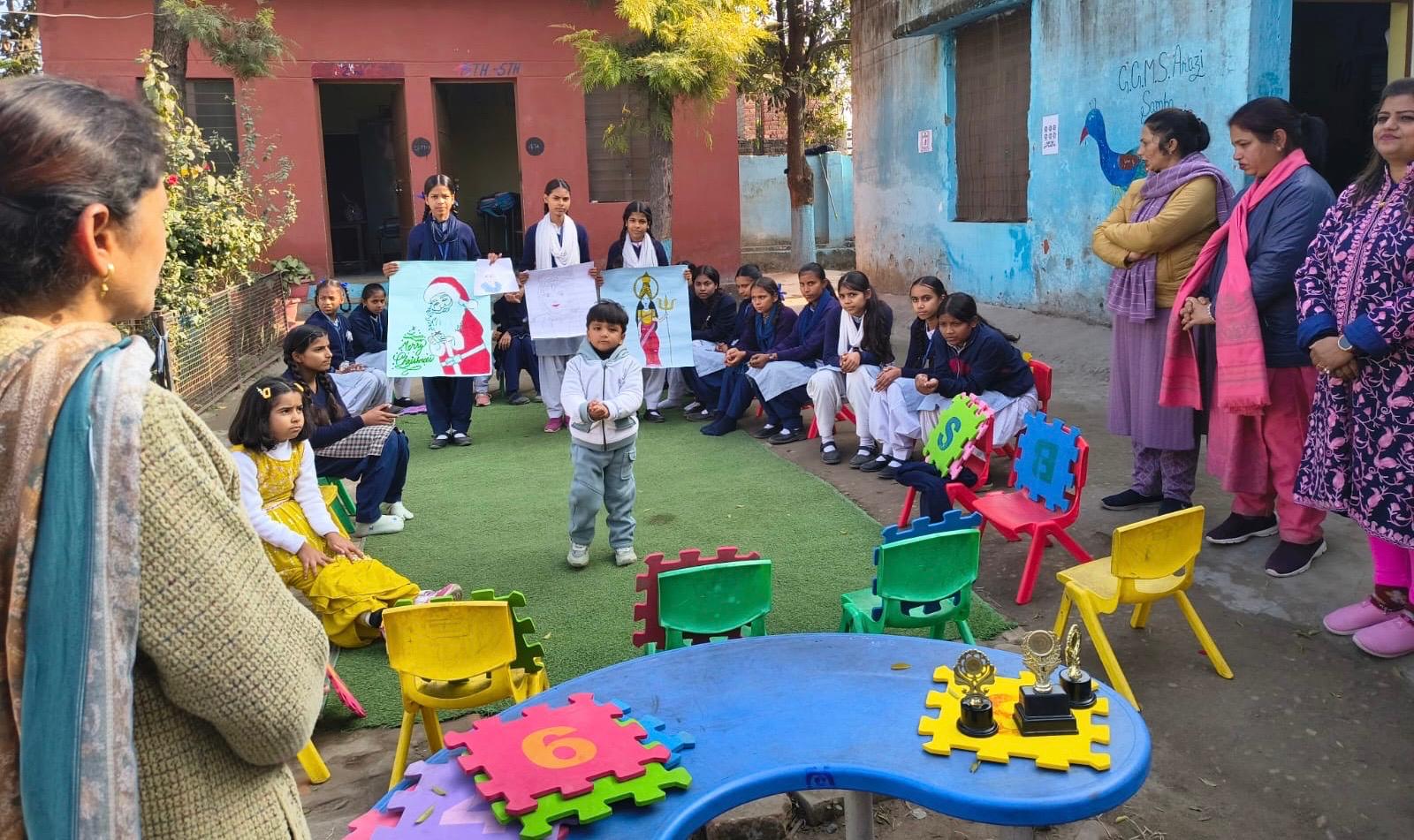 बेटी बचाओ बेटी पढ़ाओ अभियान से सुदूर क्षेत्रों में सशक्तिकरण की नई अलख, चित्रकला प्रतियोगिता से निखरी बालिकाओं की प्रतिभा