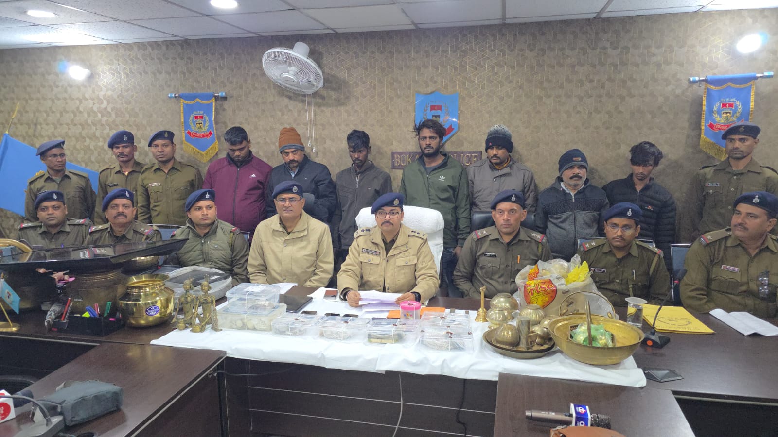 प्रेसवार्ता का फोटो