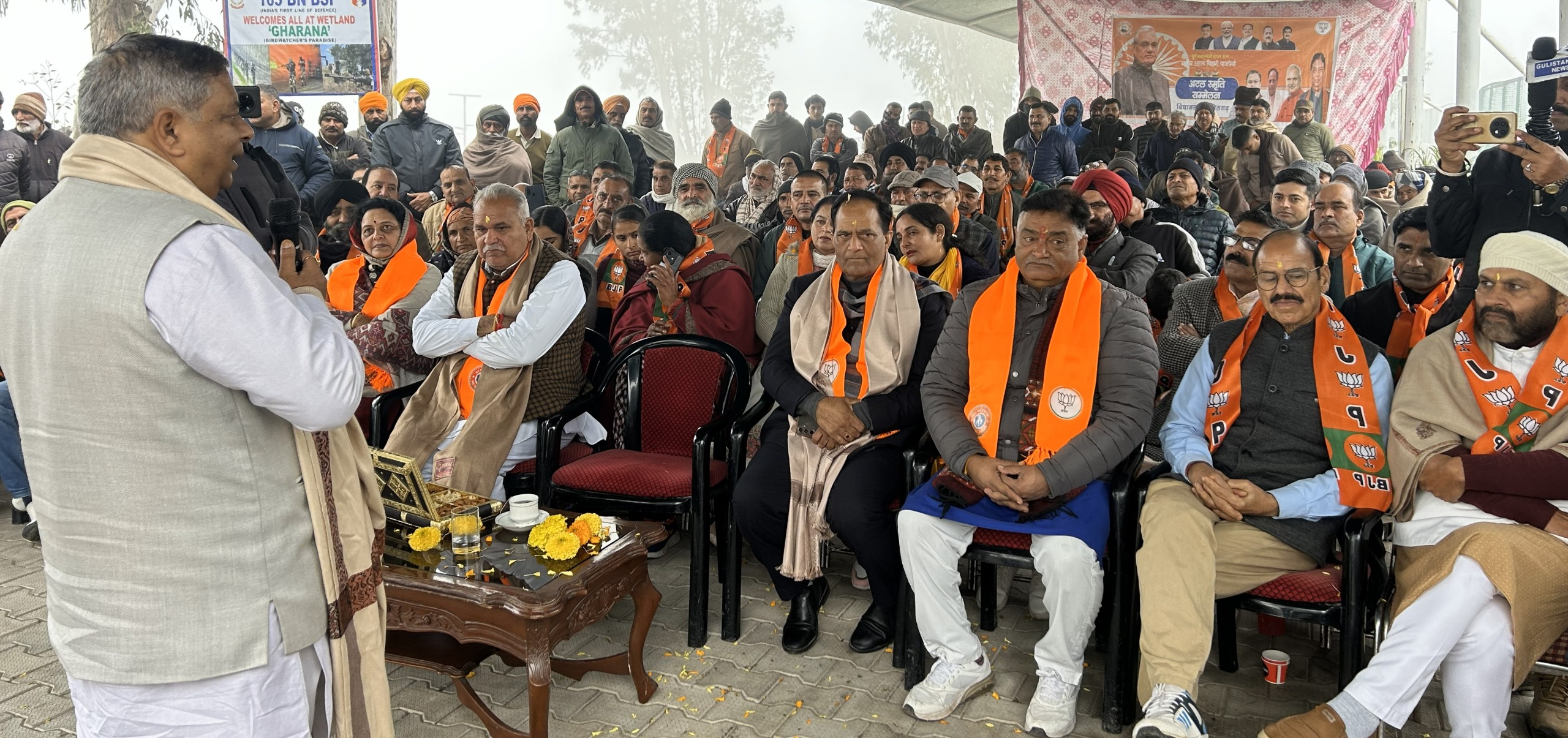 सत शर्मा ने सुचेतगढ़ में अटल स्मृति सम्मेलन में अटल बिहारी वाजपेयी को भावभीनी श्रद्धांजलि अर्पित की