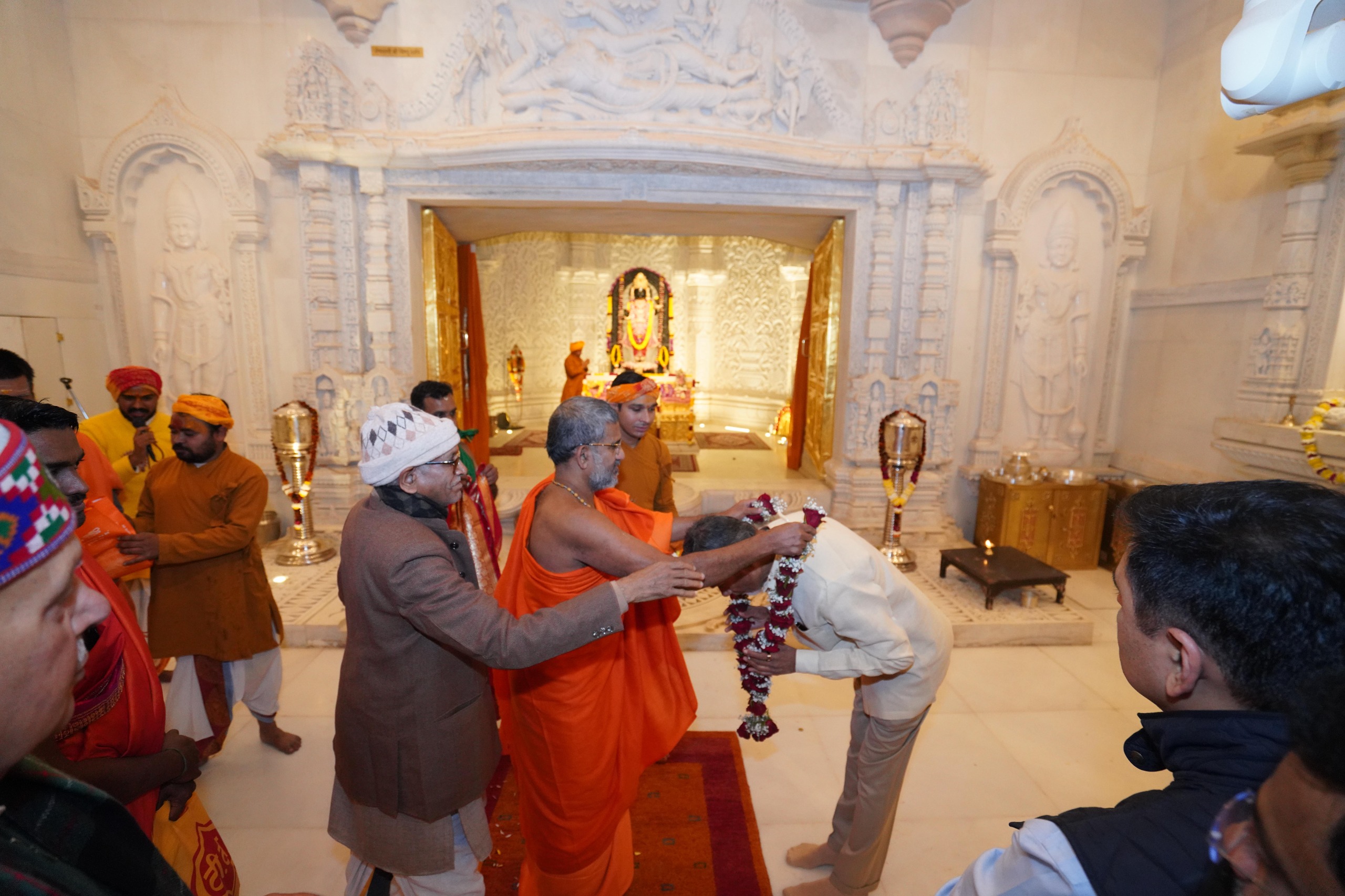 आंध्र प्रदेश के मुख्यमंत्री राम मंदिर में दर्शन आंध्र प्रदेश के मुख्यमंत्री राम मंदिर में दर्शन