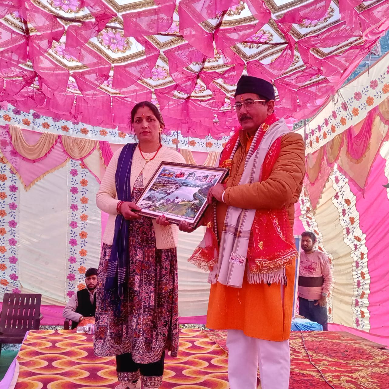 चिन्यालीसौड़ भुवनेश्वर देवी की सान्निध्य में मेला हुआ आगाज.. चिन्यालीसौड़ भुवनेश्वर देवी की सान्निध्य में मेला हुआ आगाज..
