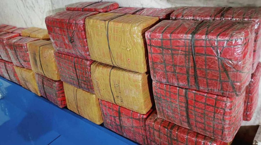 अररिया फोटो:बरामद गांजा