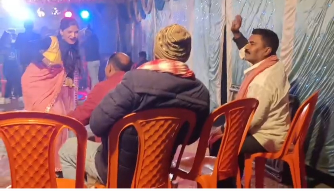 वायरल वीडियो का अंश वायरल वीडियो का अंश