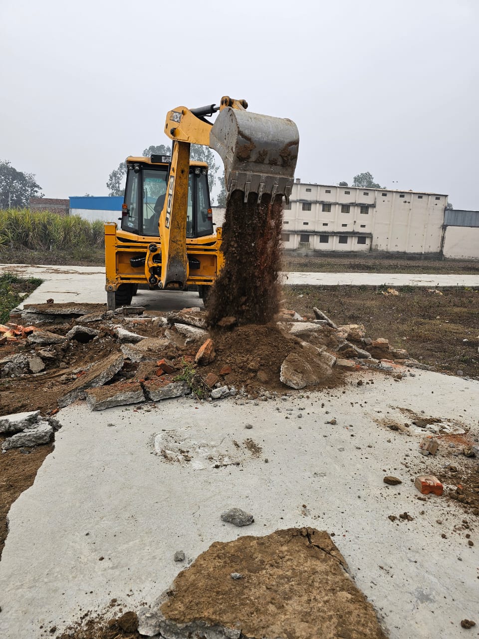 बुलडोजर कार्रवाई बुलडोजर कार्रवाई