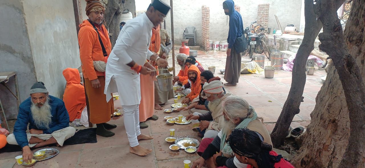 मंत्री विश्वास सारंग ने सादगी के साथ मनाया जन्मदिन मंत्री विश्वास सारंग ने सादगी के साथ मनाया जन्मदिन