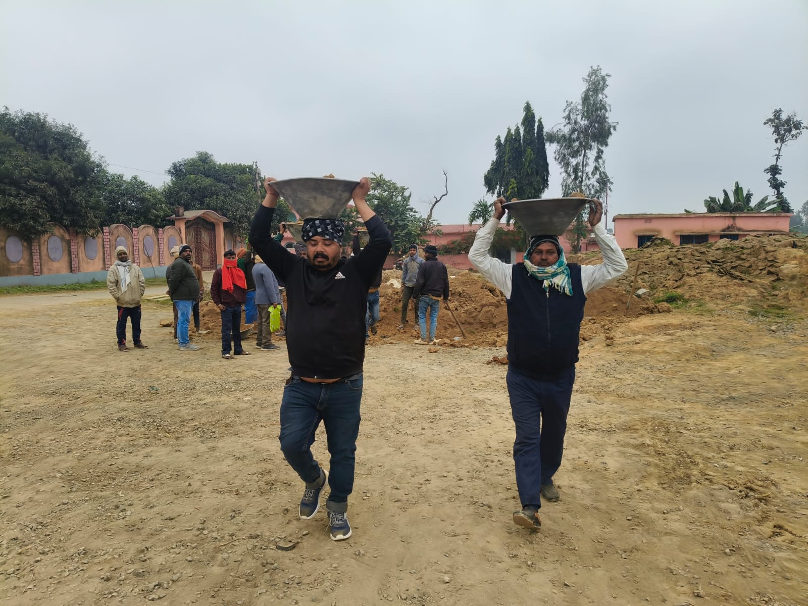 मुखिया का सांकेतिक प्रदर्शन मुखिया का सांकेतिक प्रदर्शन