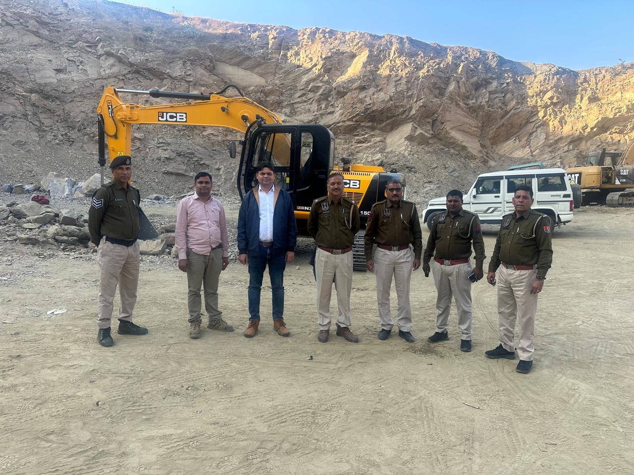 अरावली क्षेत्र में अवैध खनन-परिवहन पर प्रशासन की सख्ती अरावली क्षेत्र में अवैध खनन-परिवहन पर प्रशासन की सख्ती