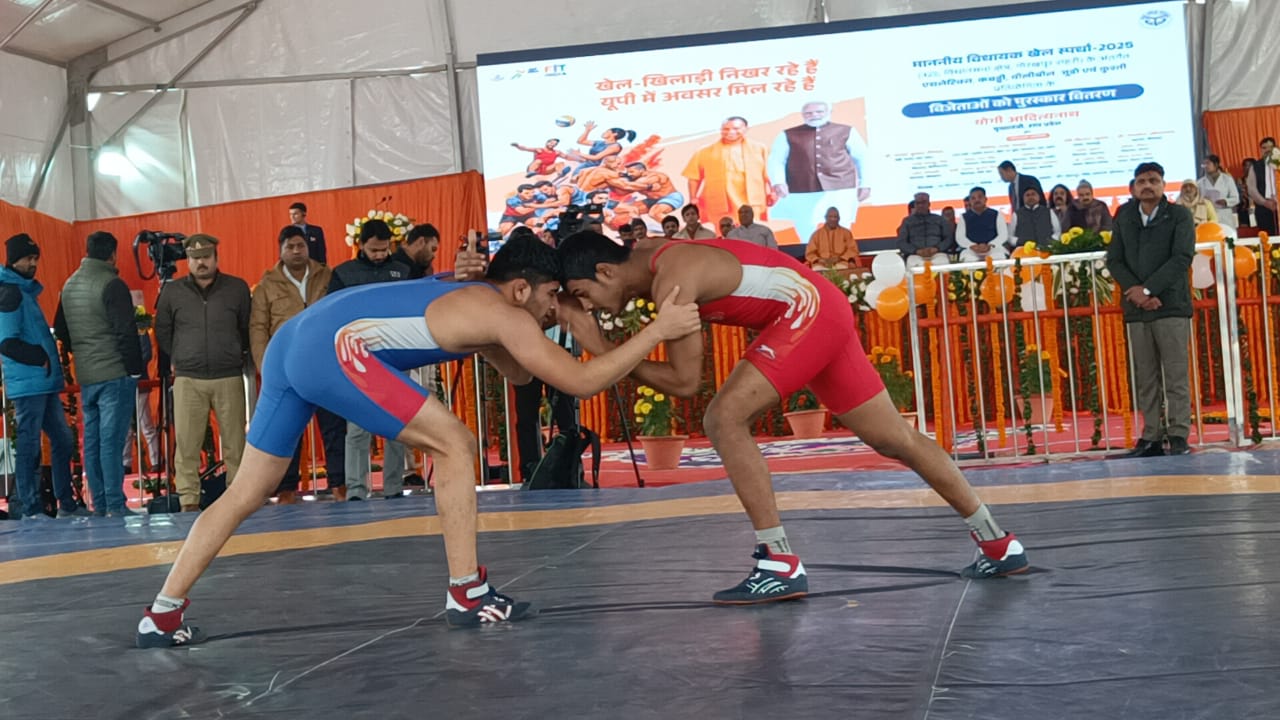 322 विधानसभा शहरी में जूनियर–सब जूनियर खेल प्रतियोगिताओं का भव्य आयोजन, मुख्यमंत्री योगी ने विजेताओं को किया सम्मानित*