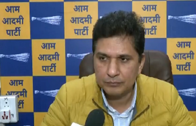 आआपा के दिल्ली प्रदेश अध्यक्ष सौरभ भारद्वाज पत्रकार वार्ता में.