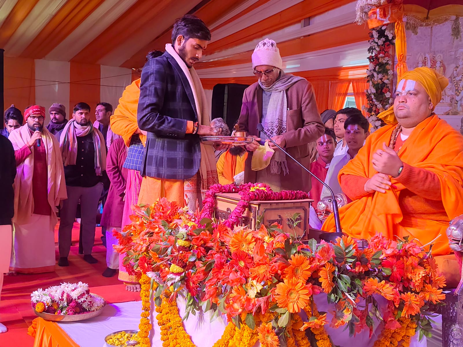 द्वितीय प्रतिष्ठा द्वादशी के समारोह में श्रीरामकथा