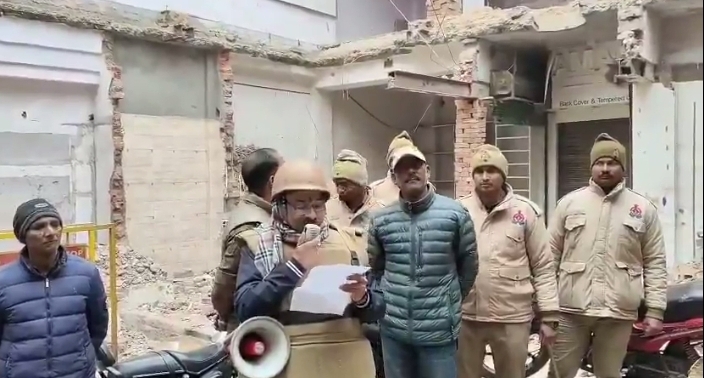 दालमंडी में मुनादी