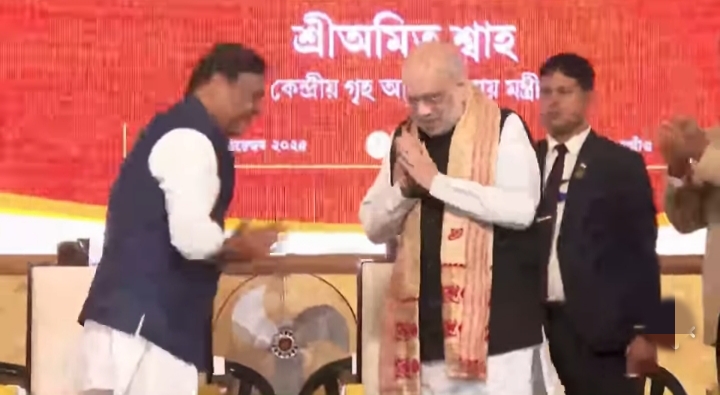 Assam chief minister welcoming Union Home minister Amit Shah in Batadrava. Assam chief minister welcoming Union Home minister Amit Shah in Batadrava.