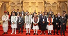 केंद्रीय आवास एवं शहरी विकास मंत्री मनोहर लाल के साथ अन्य मंत्री व अधिकारी (फाइल फोटो) केंद्रीय आवास एवं शहरी विकास मंत्री मनोहर लाल के साथ अन्य मंत्री व अधिकारी (फाइल फोटो)