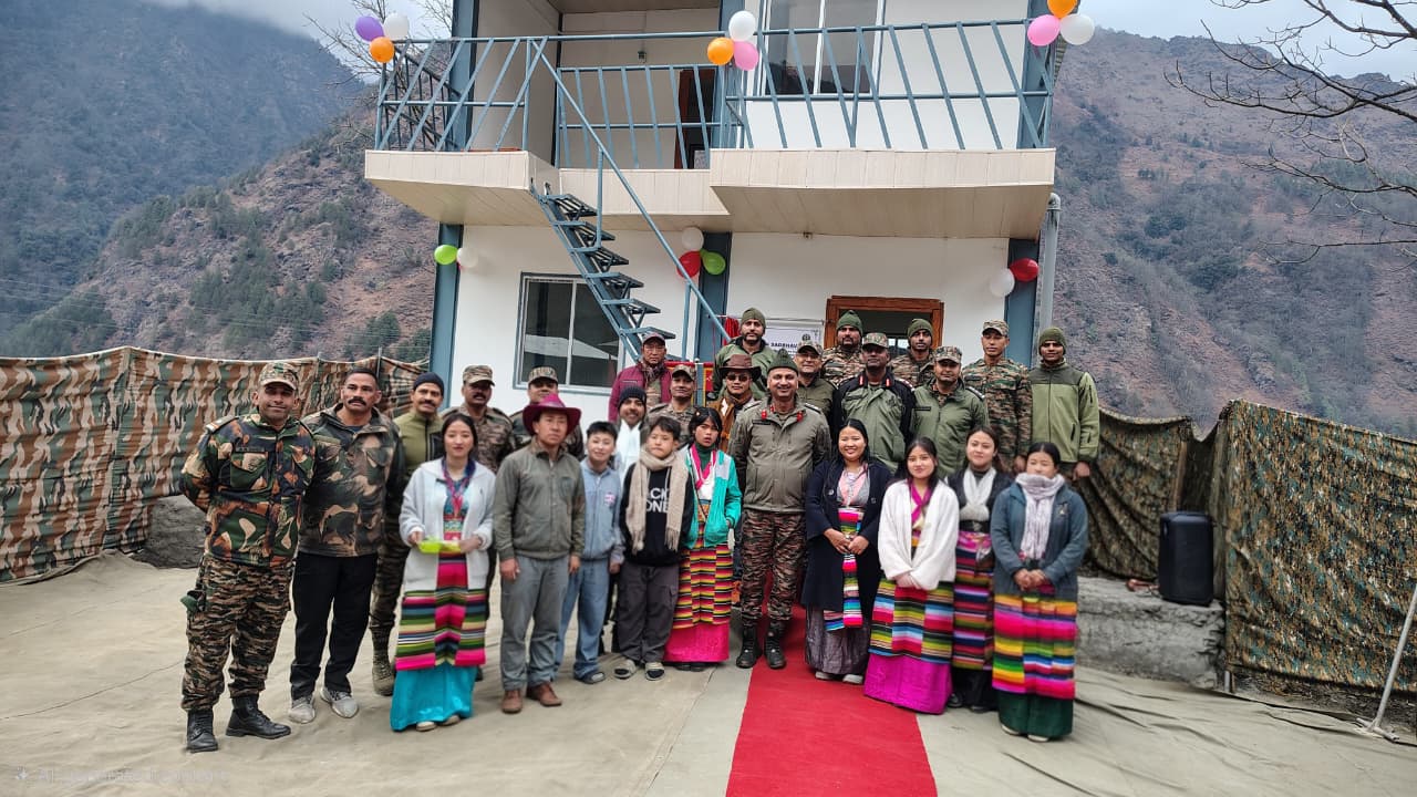 वाइब्रेंट विलेज कार्यक्रम के अंतर्गत स्थानीय समुदाय को समर्पित किया गया है. वाइब्रेंट विलेज कार्यक्रम के अंतर्गत स्थानीय समुदाय को समर्पित किया गया है.