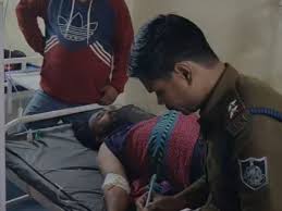 किसान की आंखों में मिर्ची डालकर 25 लाख की लूट किसान की आंखों में मिर्ची डालकर 25 लाख की लूट