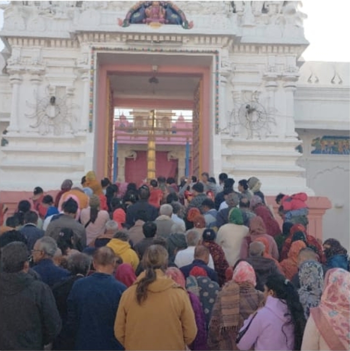 पुष्कर में वैकुण्ठ द्वार खुले, भगवान वैकुंठनाथ बाहर आए, लगे जय वैकुंठनाथ के जयकारे पुष्कर में वैकुण्ठ द्वार खुले, भगवान वैकुंठनाथ बाहर आए, लगे जय वैकुंठनाथ के जयकारे