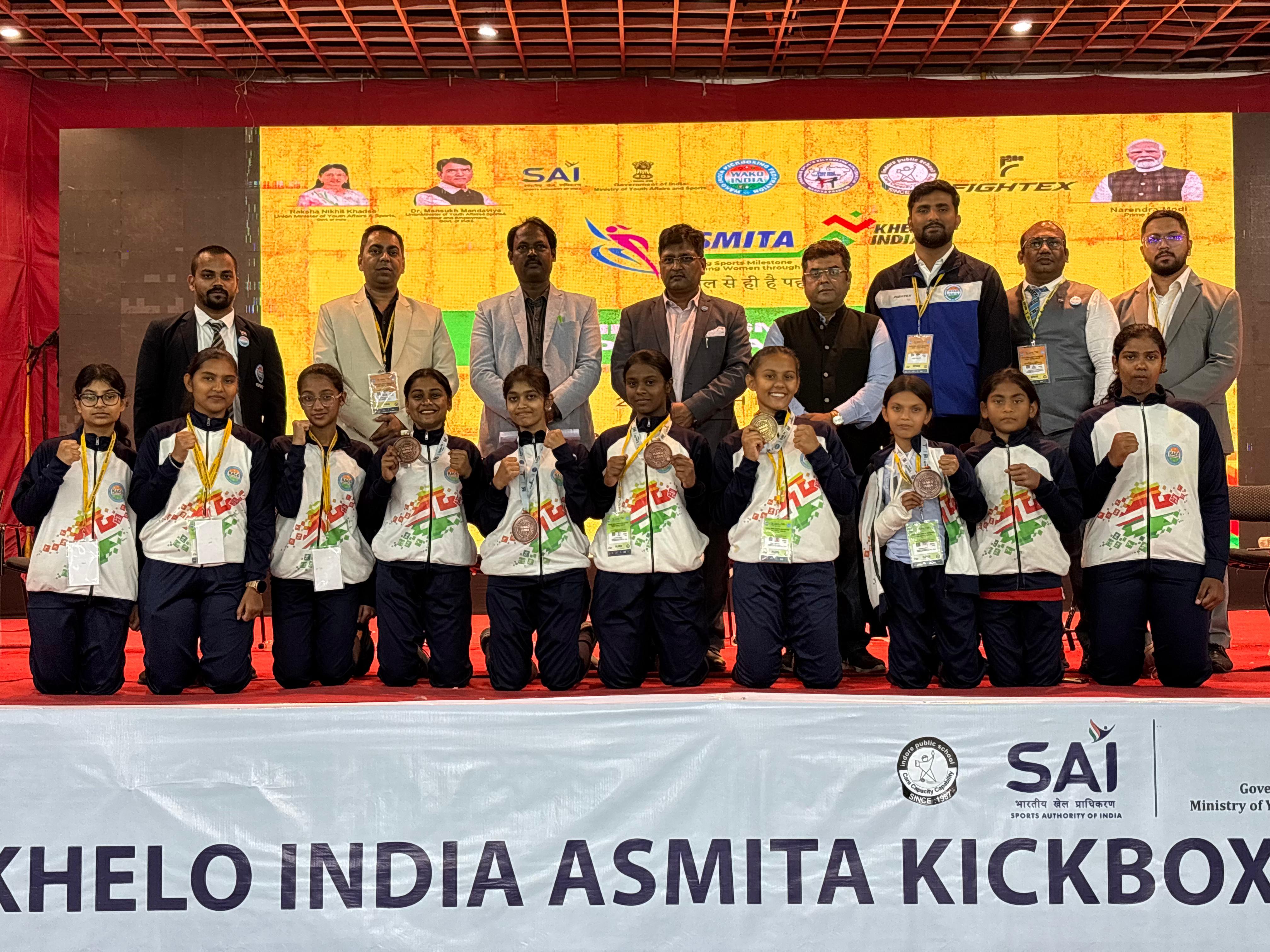 खेलो इंडिया अस्मिता जोनल किकबॉक्सिंग प्रतियोगिता सम्पन्न, कोरबा के खिलाड़ियों ने जीते 5 पदक खेलो इंडिया अस्मिता जोनल किकबॉक्सिंग प्रतियोगिता सम्पन्न, कोरबा के खिलाड़ियों ने जीते 5 पदक