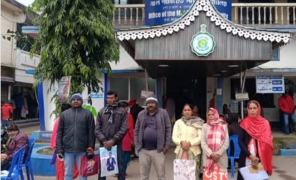 एसआइआर की सुनवाई पर पहुंचे मतदाता 