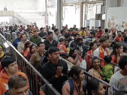 खाटूश्यामजी में नववर्ष पर 72 घंटे तक लगातार दर्शन किए जा सकेंगे। खाटूश्यामजी में नववर्ष पर 72 घंटे तक लगातार दर्शन किए जा सकेंगे।