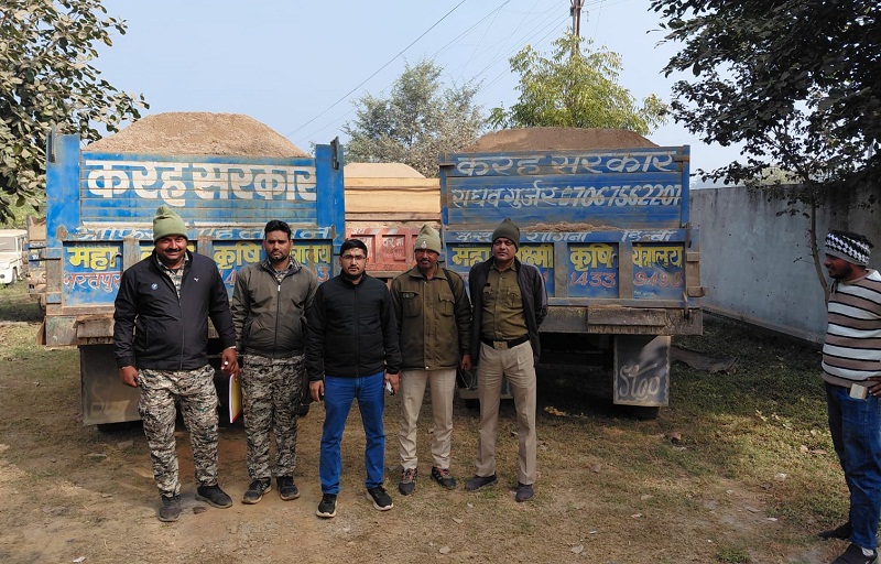 रेत के अवैध परिवहन के खिलाफ कार्रवाई रेत के अवैध परिवहन के खिलाफ कार्रवाई