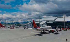 खराब मौसम और परिचालन संबंधी समस्याओं के कारण श्रीनगर हवाई अड्डे पर छह उड़ानें रद्द खराब मौसम और परिचालन संबंधी समस्याओं के कारण श्रीनगर हवाई अड्डे पर छह उड़ानें रद्द