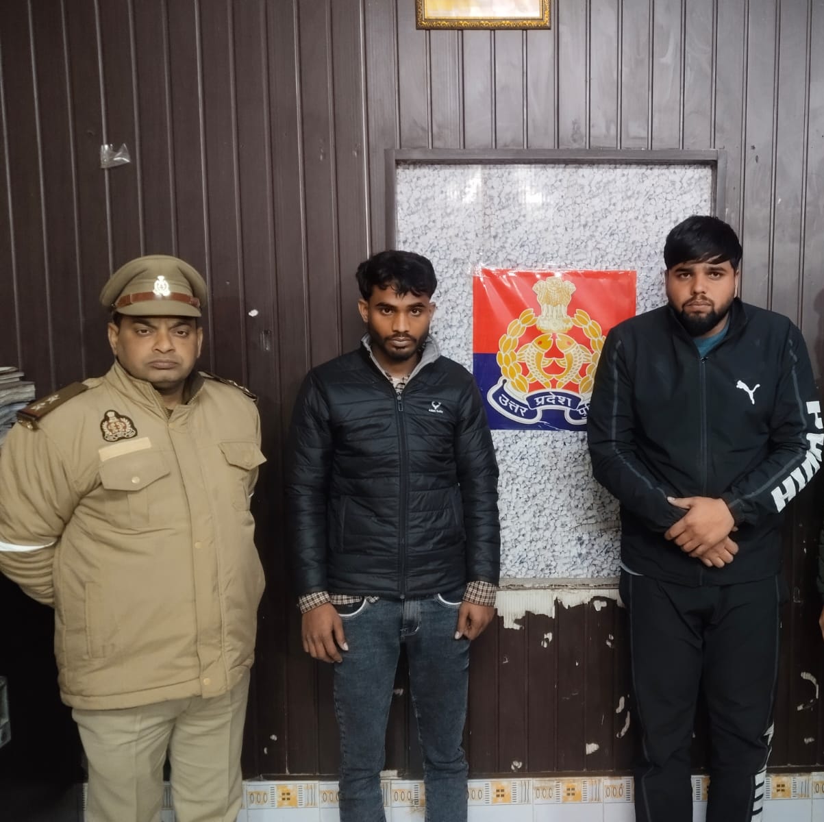 गिरफ़्तार अभियुक्त गिरफ़्तार अभियुक्त