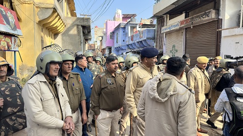 चौमूं हिंसा मामला: अवैध बूचड़खानों और निर्माणों पर चला बुलडोजर चौमूं हिंसा मामला: अवैध बूचड़खानों और निर्माणों पर चला बुलडोजर