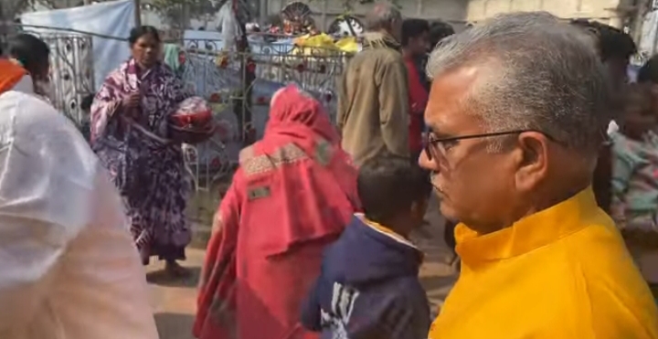 दिलीप घोष पश्चिम मेदिनीपुर मनसा मंदिर में