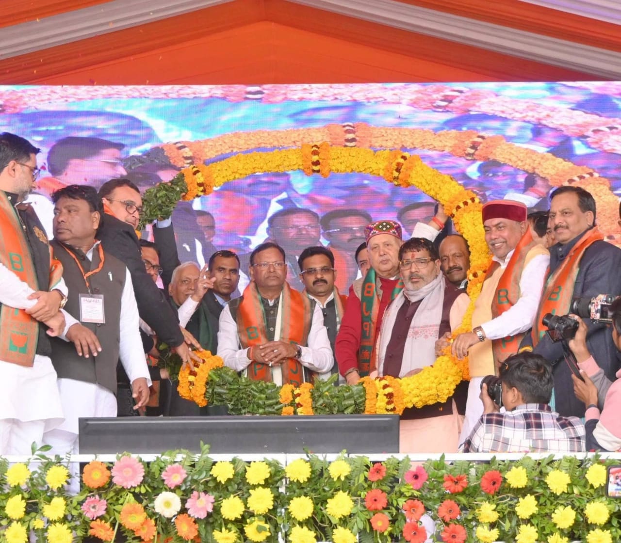 उत्साह से लबरेज भाजपाइयों ने नवनियुक्त प्रदेश अध्यक्ष पंकज चौधरी का किया शानदार स्वागत