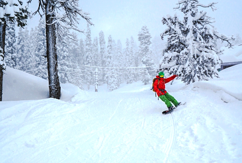 जम्मू-कश्मीर और लद्दाख में शीतलहर जारी, कश्मीर में गुलमर्ग -8.8 डिग्री के साथ सबसे ठंडा जम्मू-कश्मीर और लद्दाख में शीतलहर जारी, कश्मीर में गुलमर्ग -8.8 डिग्री के साथ सबसे ठंडा