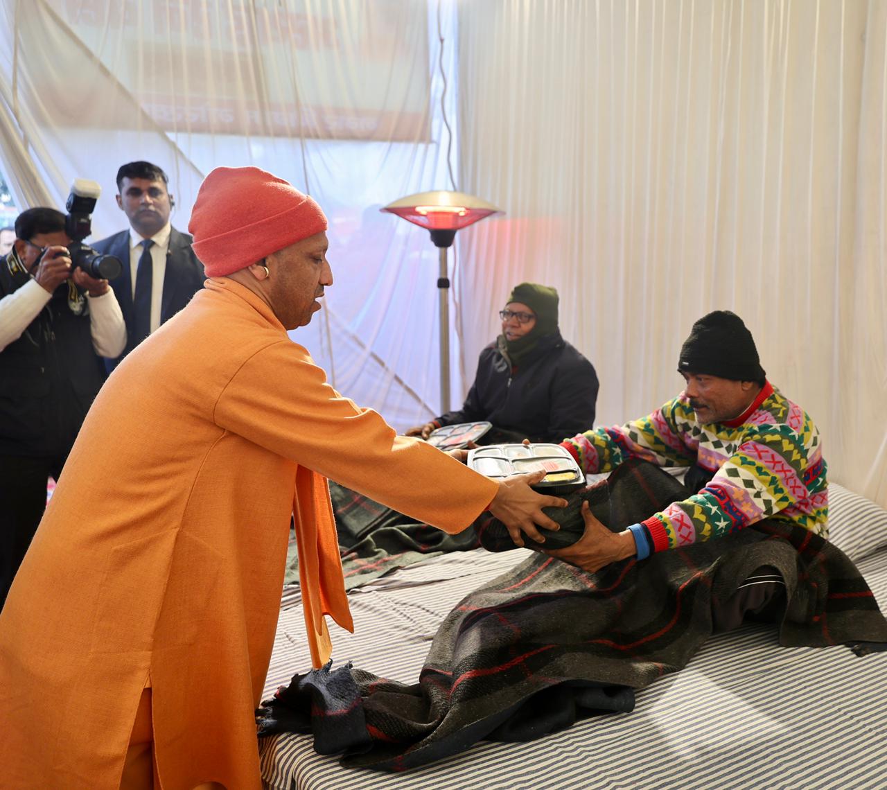 ठंड से लोगों को बचाने के लिए मुख्यमंत्री ने प्रशासन और नगर निगम प्रशासन को दिए निर्देश*