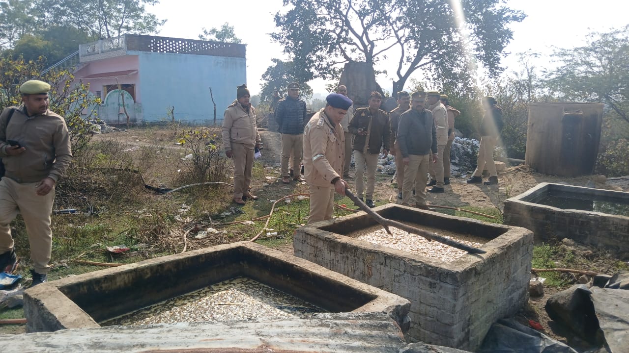 मौके पर पाई गई अवैध सामग्री