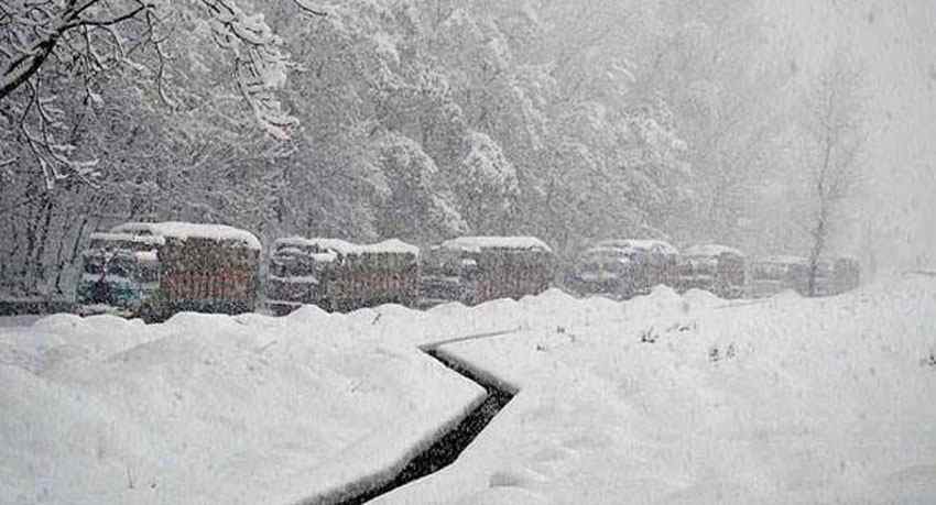 कश्मीर घाटी और ठंडे रेगिस्तानी इलाकों में न्यूनतम तापमान जमावट बिंदू से कईं डिग्री नीचे दर्ज