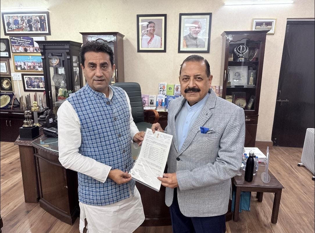 Jasrotia meets Union Minister Dr Jitendra Singh, urges him to take up key road and rail projects on priority basis