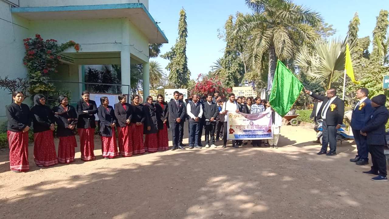 राष्ट्रीय युवा दिवस पर कार्यक्रम राष्ट्रीय युवा दिवस पर कार्यक्रम