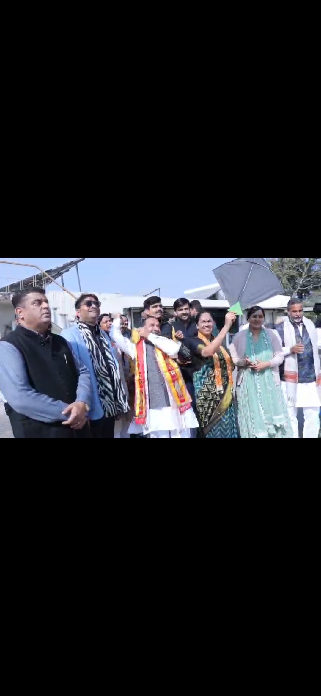 भाजपा प्रदेश कार्यालय में मकर संक्रांति की धूम, मदन राठौड़ व शोभा करंदलाजे ने उड़ाई पतंग